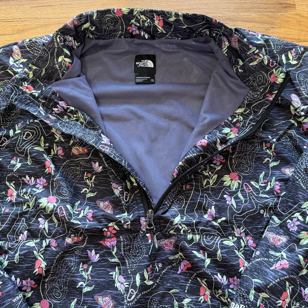 The North Face lightweight hydrenaline 1/4 zip jacket🌺❤️🍂 - Picture 4 of 11